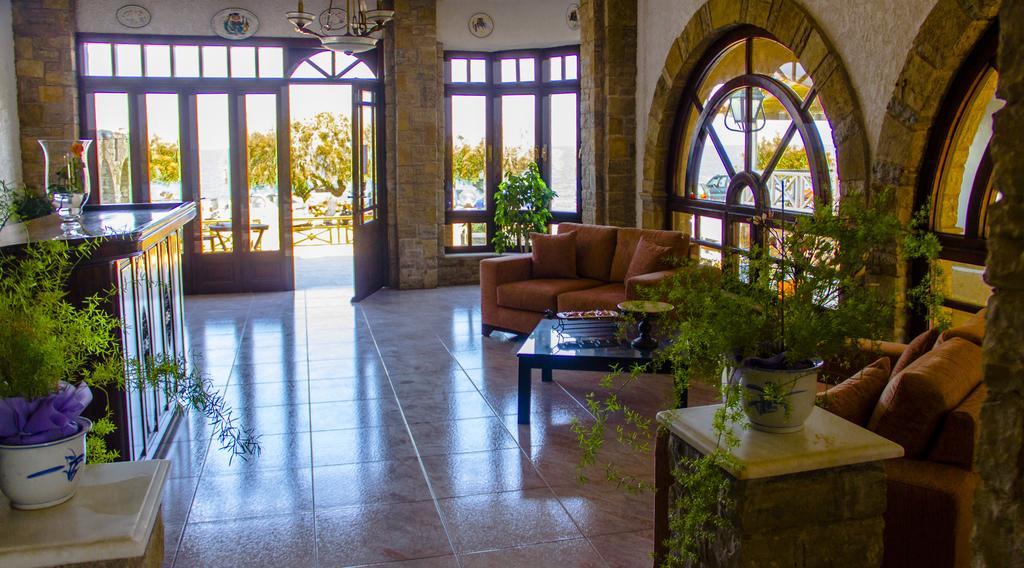 Hesperia Hotel Карловаси Екстериор снимка
