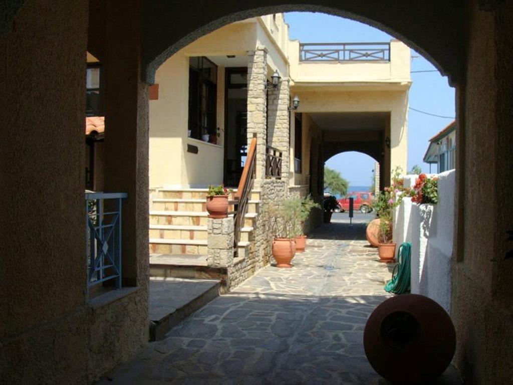 Hesperia Hotel Карловаси Екстериор снимка